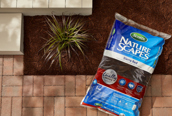 Nature Scapes Color Enhanced Mulch Sierra Red 2 Cu. Ft. - Image 6